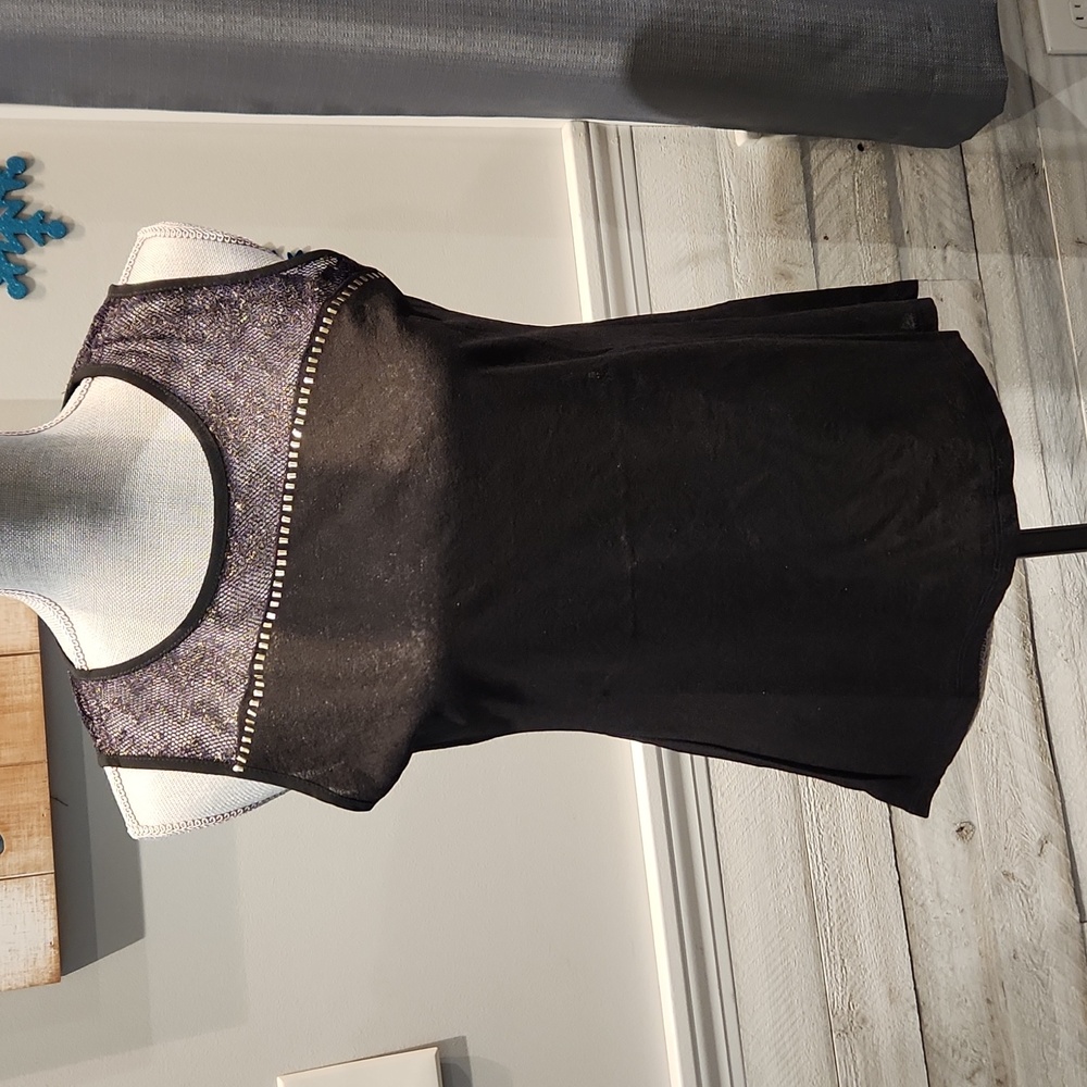 NWT Julia Fashion Women's sz M/L Flared bottom Tank